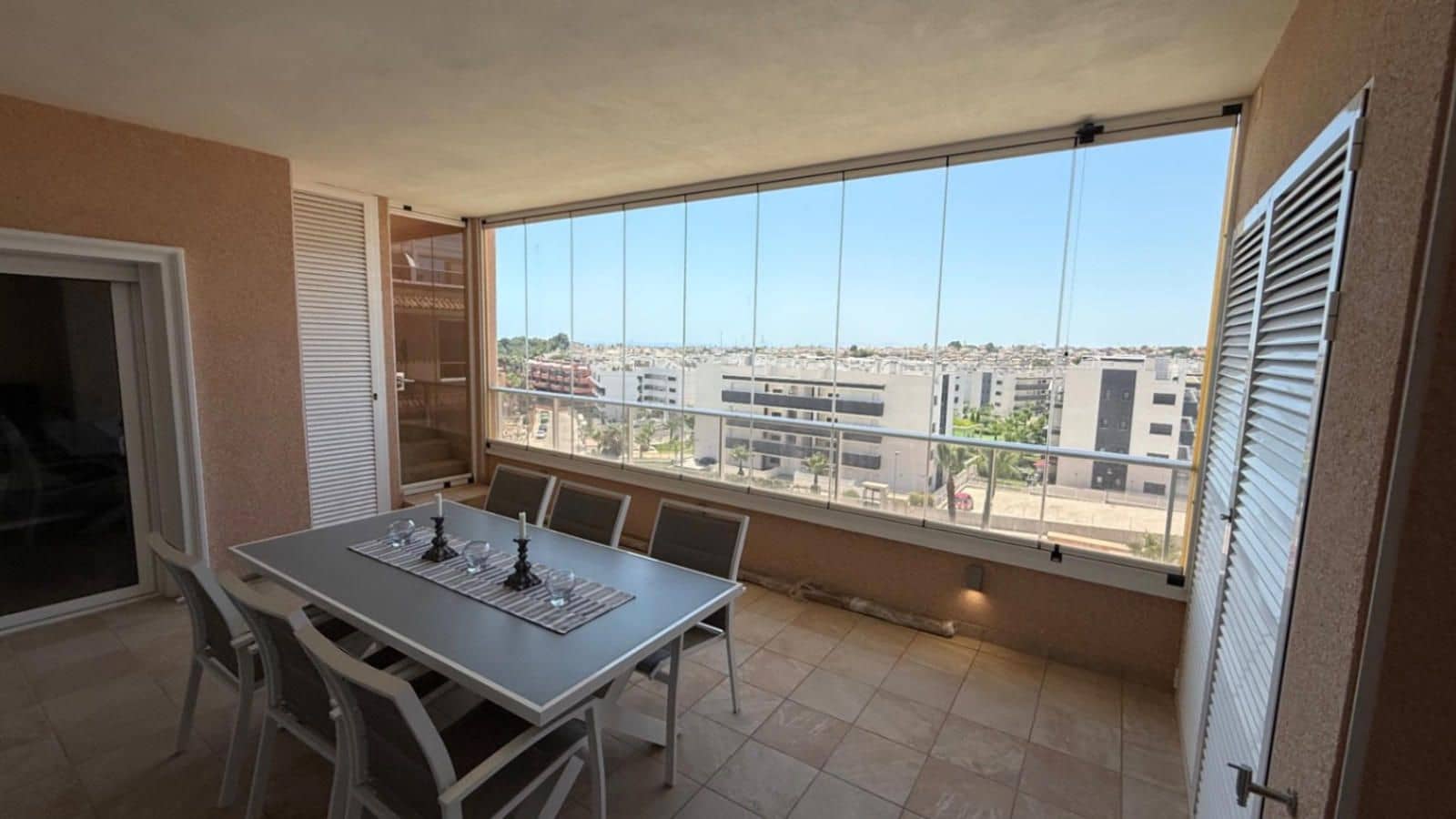 3 sypialnia Penthouse na sprzedaż w Villamartin z basenem garażem - 375 000 € (Ref: 9237556)