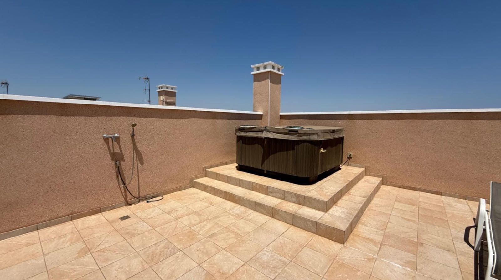 3 sypialnia Penthouse na sprzedaż w Villamartin z basenem garażem - 375 000 € (Ref: 9237556)