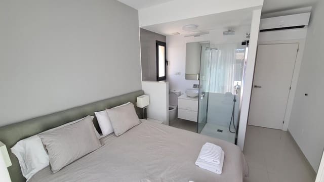 2 soveværelse Villa til salg i El Mojon, Pilar de la Horadada med swimmingpool - € 289.000 (Ref: 9237560)