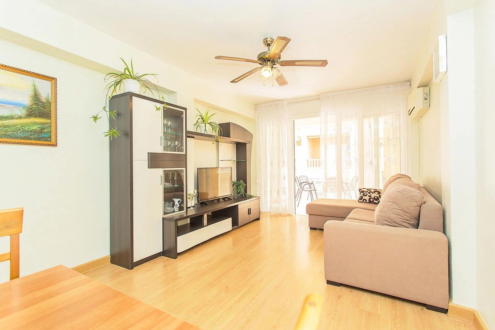 3 makuuhuone Asunto myytävänä paikassa Torrevieja - 200 000 € (Ref: 9237564)