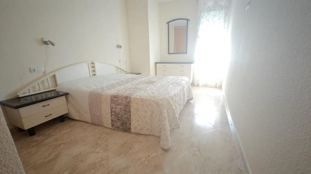 3 chambre Appartement à vendre à Playa de los Locos, Torrevieja avec garage - 286 000 € (Ref: 9237566)