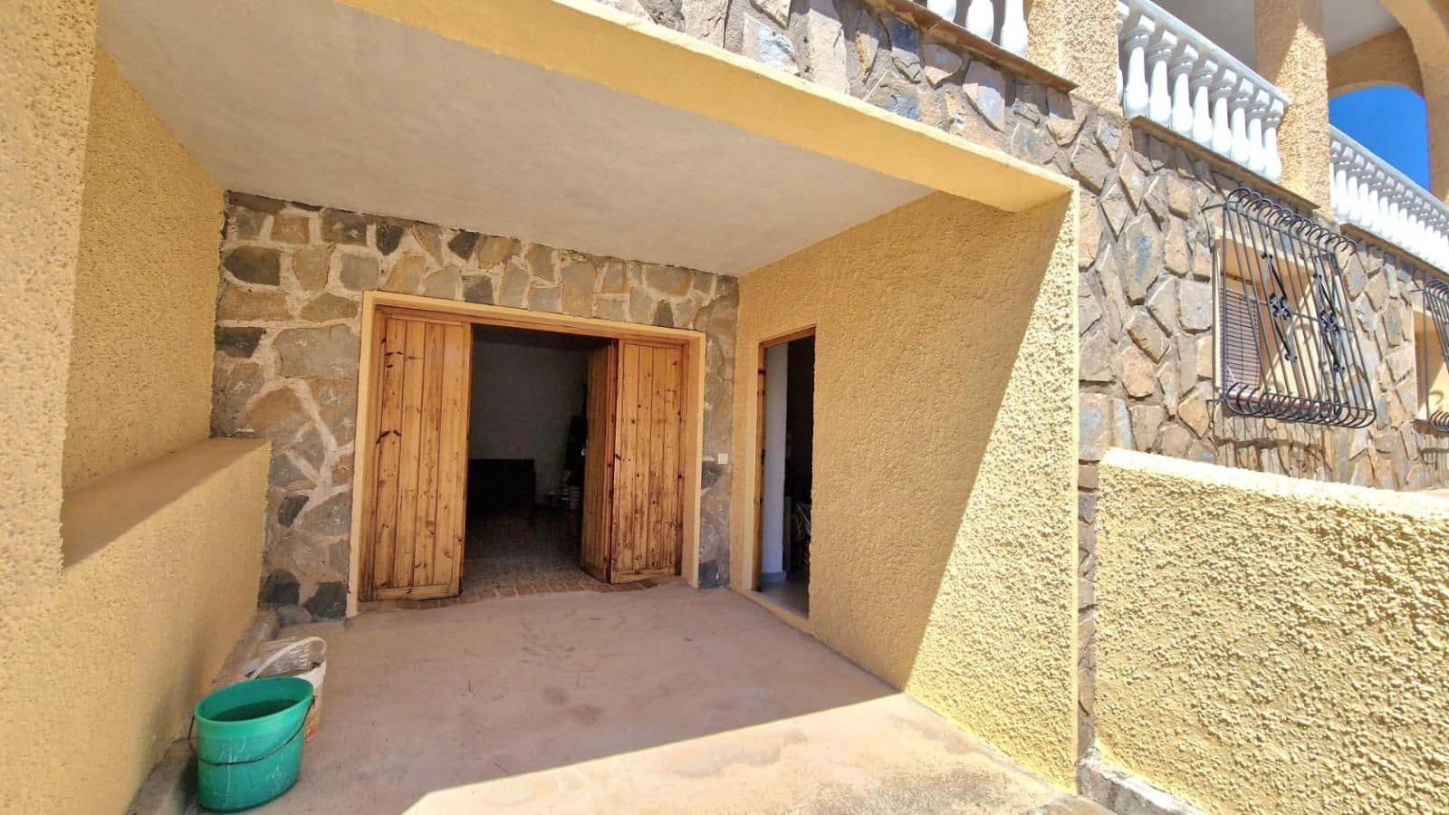 3 bedroom Villa for sale in Los Balcones with garage - € 430,000 (Ref: 9237570)