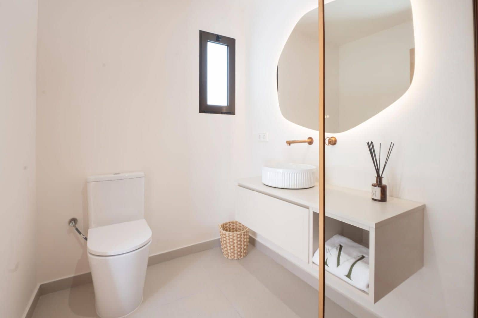 3 sovrum Villa till salu i Orihuela Costa med pool garage - 384 999 € (Ref: 9237571)