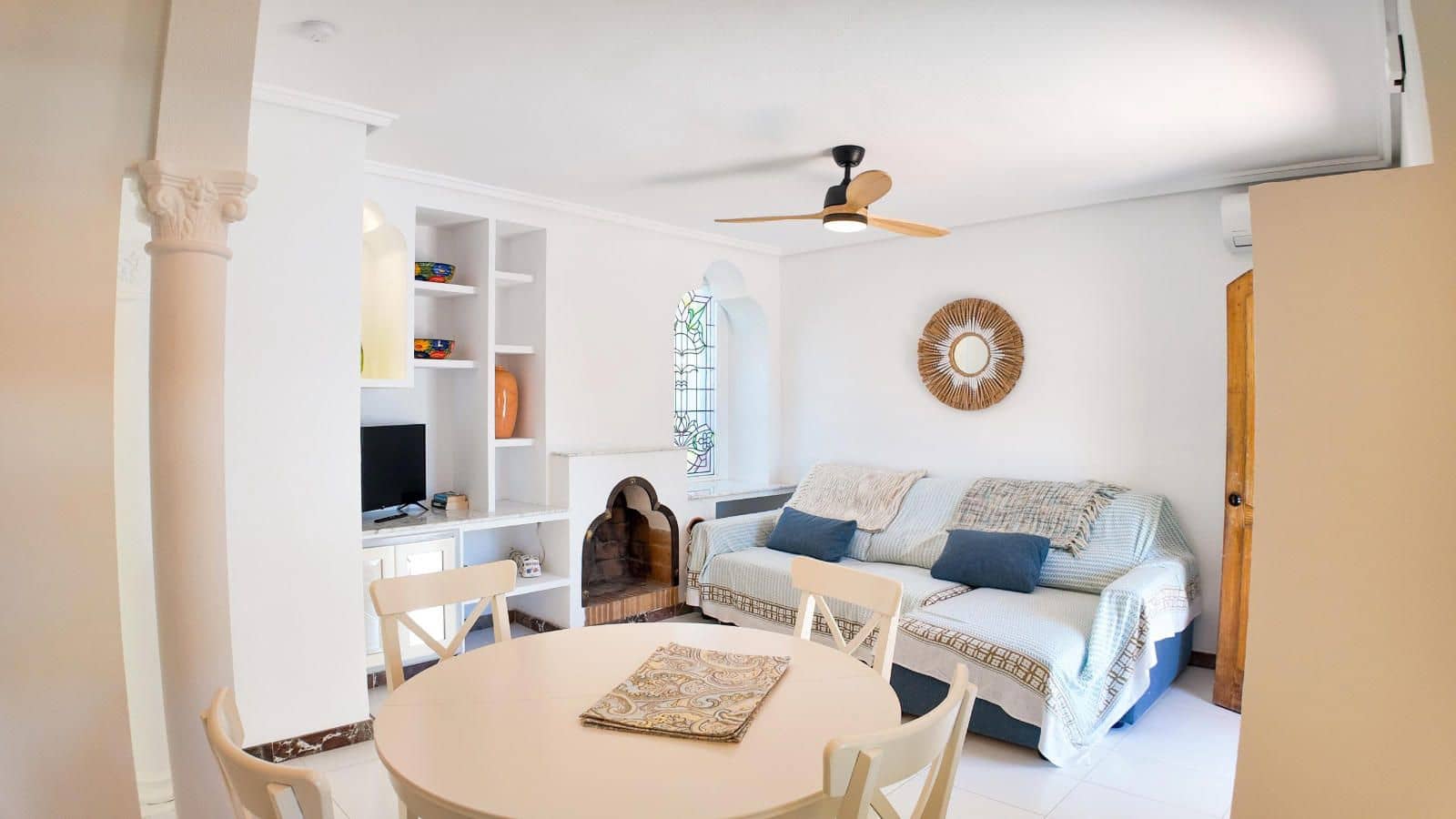 2 Zimmer Villa zu verkaufen in Torrevieja mit Pool - 175.000 € (Ref: 9237573)