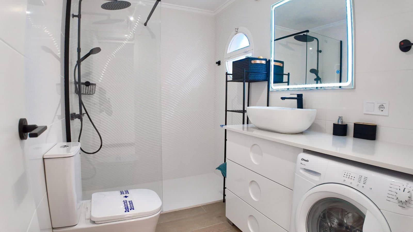 2 Zimmer Villa zu verkaufen in Torrevieja mit Pool - 175.000 € (Ref: 9237573)