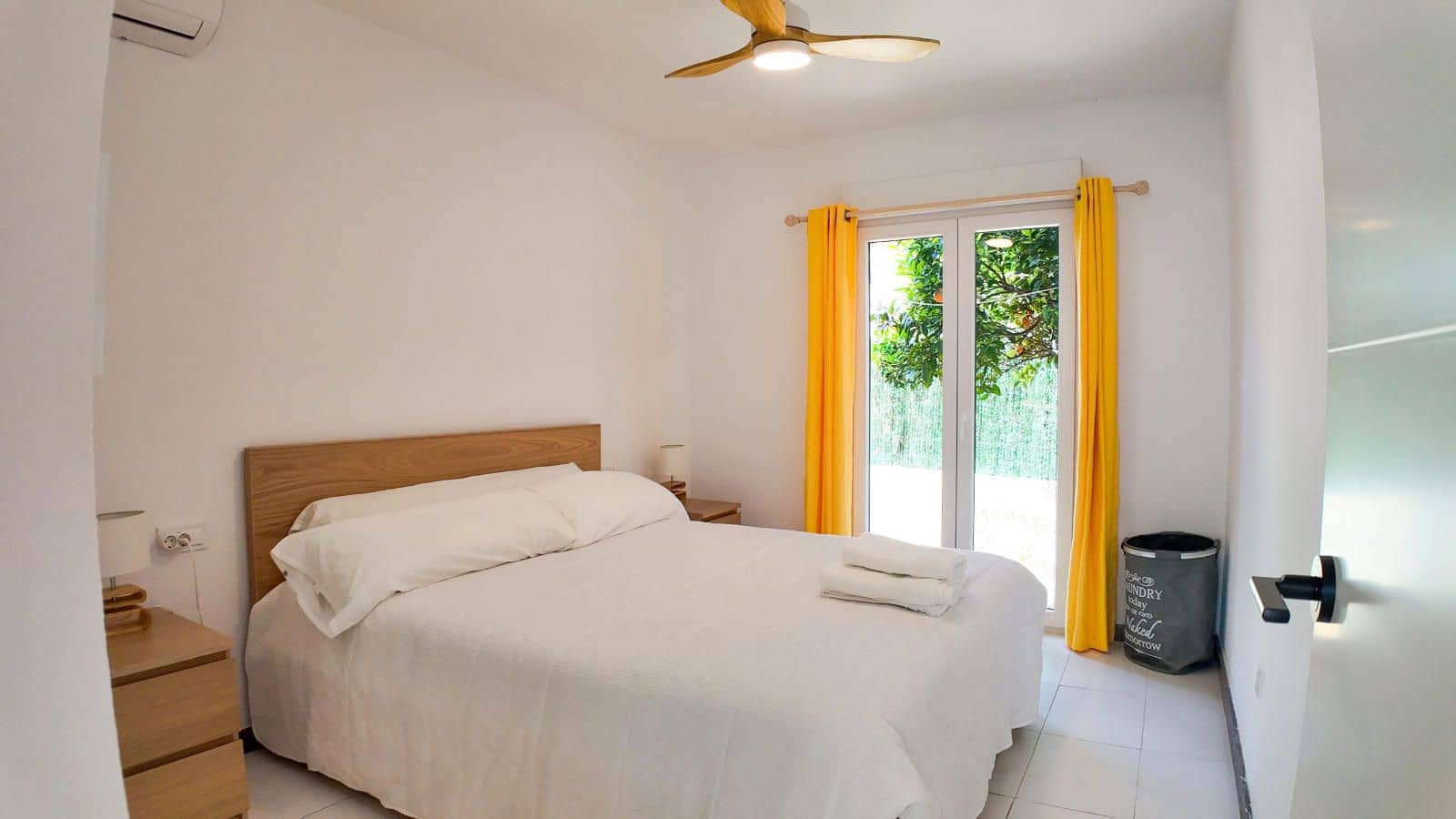 2 Zimmer Villa zu verkaufen in Torrevieja mit Pool - 175.000 € (Ref: 9237573)