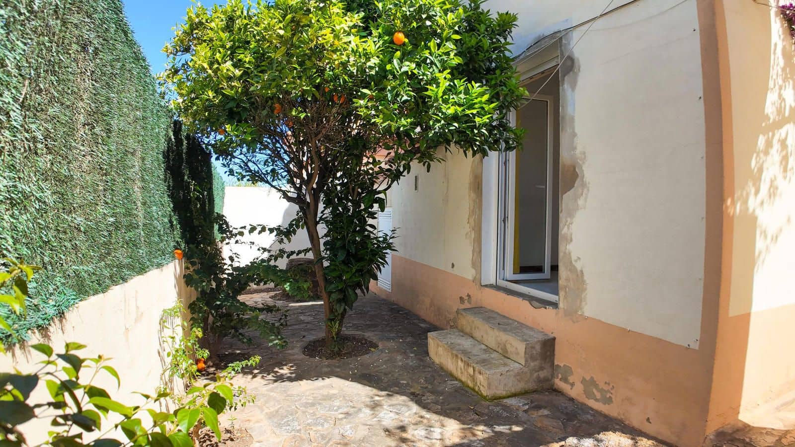 2 Zimmer Villa zu verkaufen in Torrevieja mit Pool - 175.000 € (Ref: 9237573)