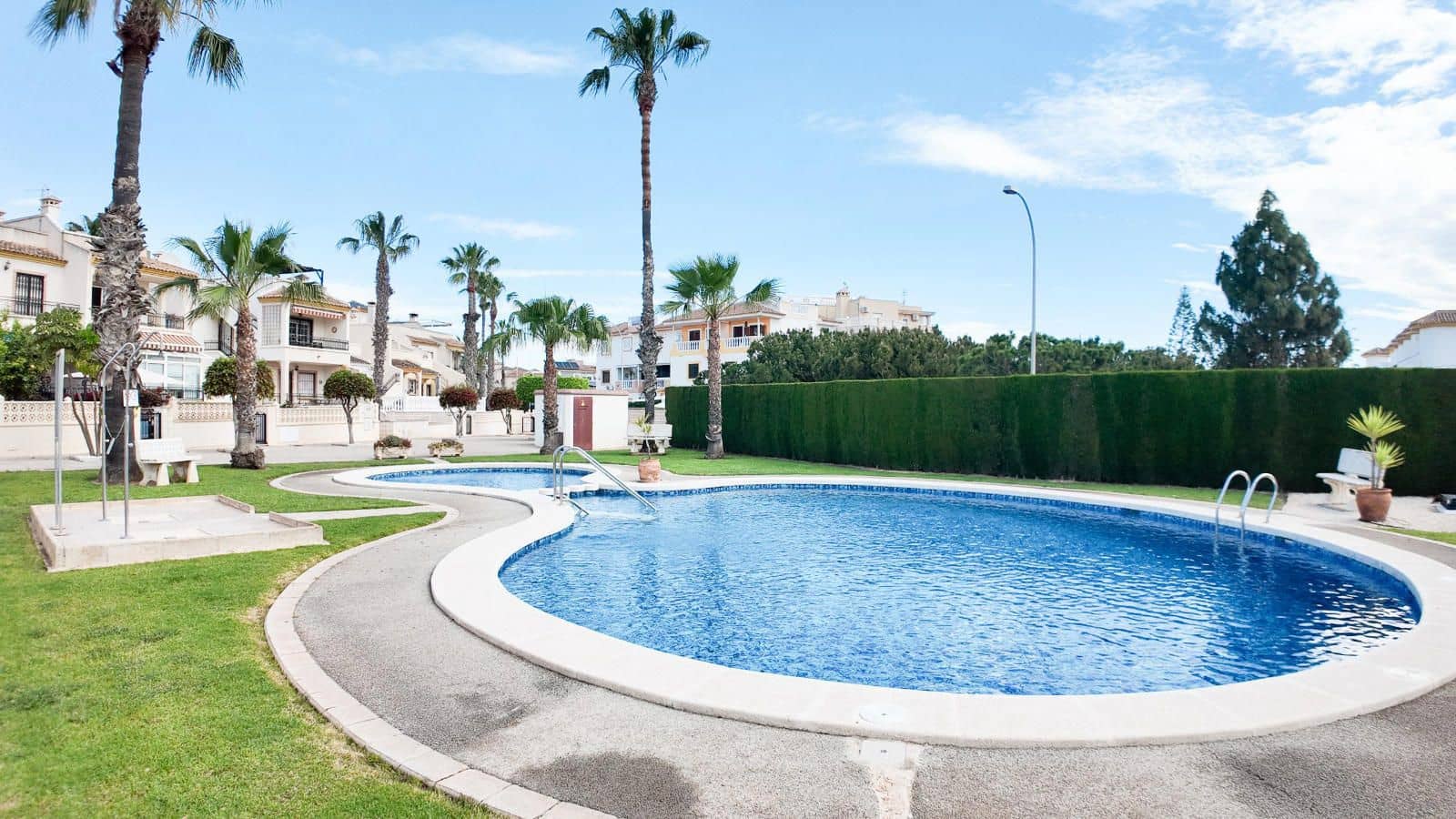 2 bedroom Flat for sale in Playa Flamenca with pool - € 159,000 (Ref: 9237575)