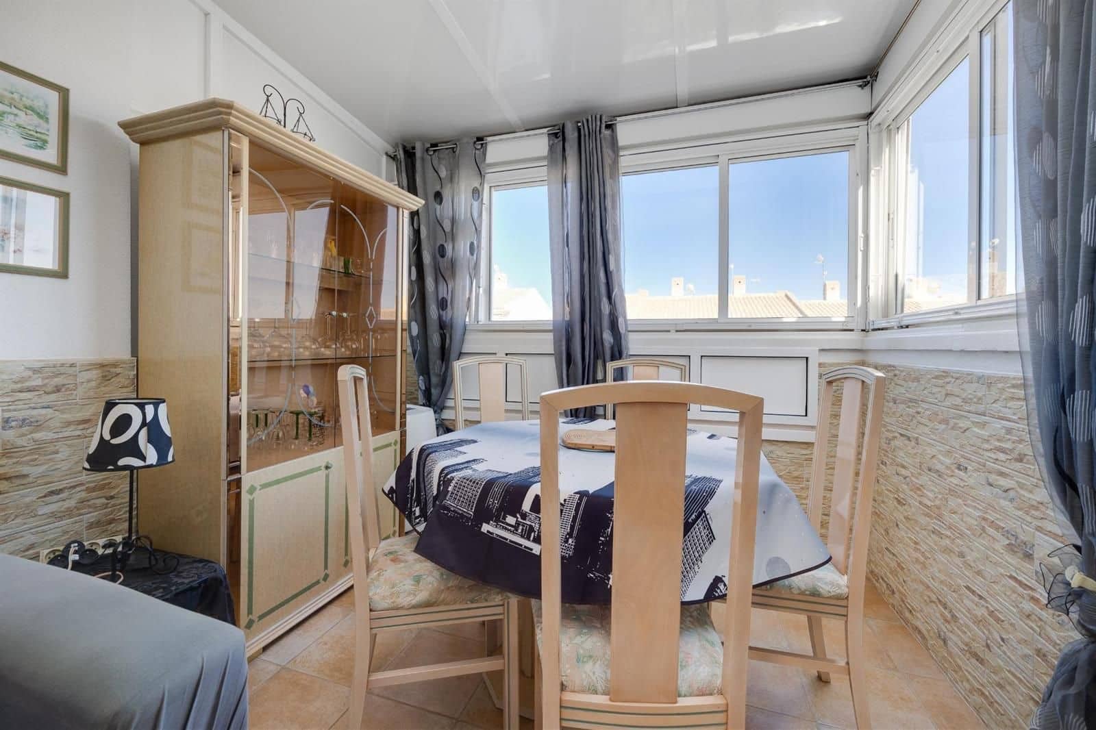 Chalet de 2 habitaciones en Aguas Nuevas en venta con piscina - 127.560 € (Ref: 9237577)