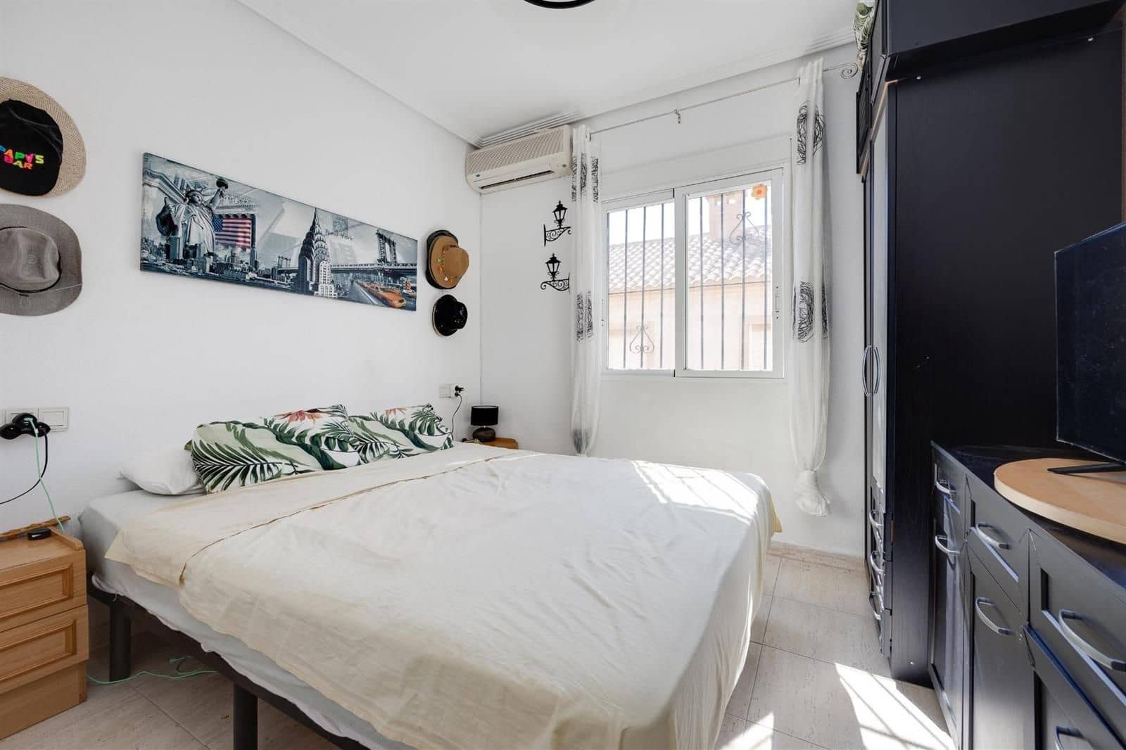 Chalet de 2 habitaciones en Aguas Nuevas en venta con piscina - 127.560 € (Ref: 9237577)