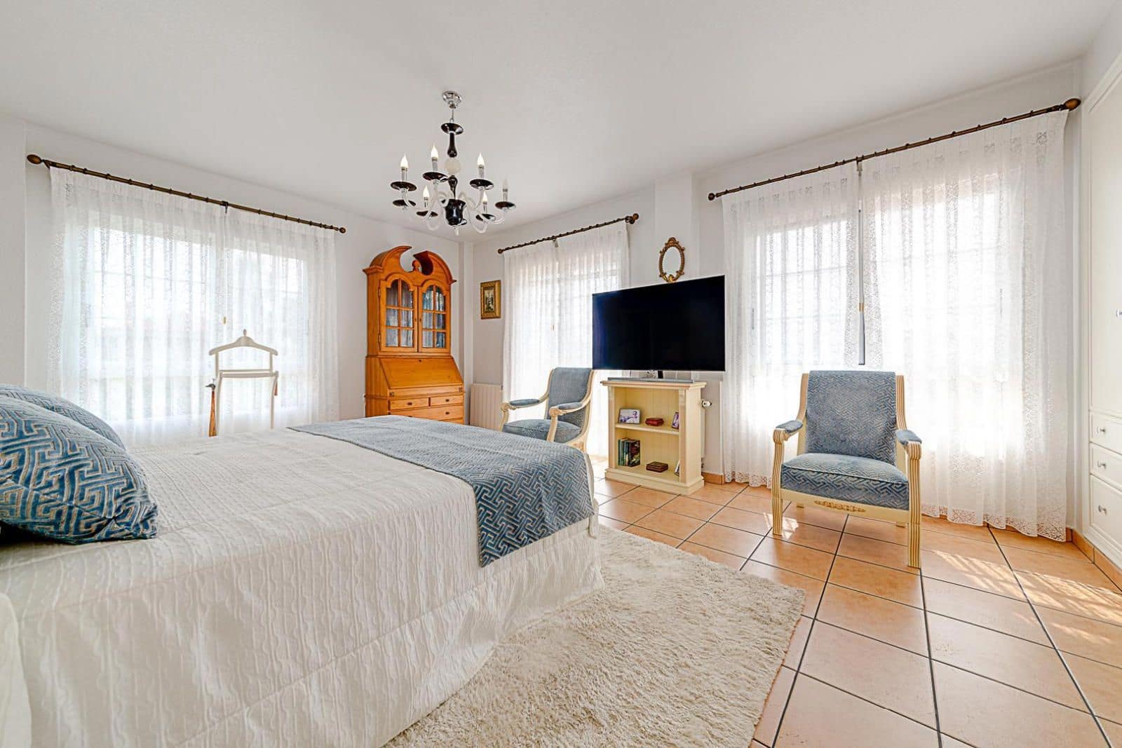 5 sypialnia Willa na sprzedaż w La Veleta z basenem garażem - 1 250 000 € (Ref: 9237580)