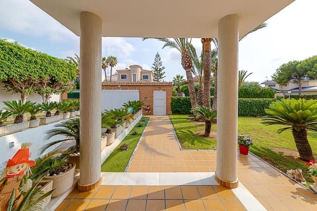 5 sypialnia Willa na sprzedaż w La Veleta, Torrevieja z basenem garażem - 1 250 000 € (Ref: 9237580)