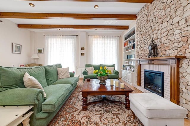 5 sypialnia Willa na sprzedaż w La Veleta, Torrevieja z basenem garażem - 1 250 000 € (Ref: 9237580)