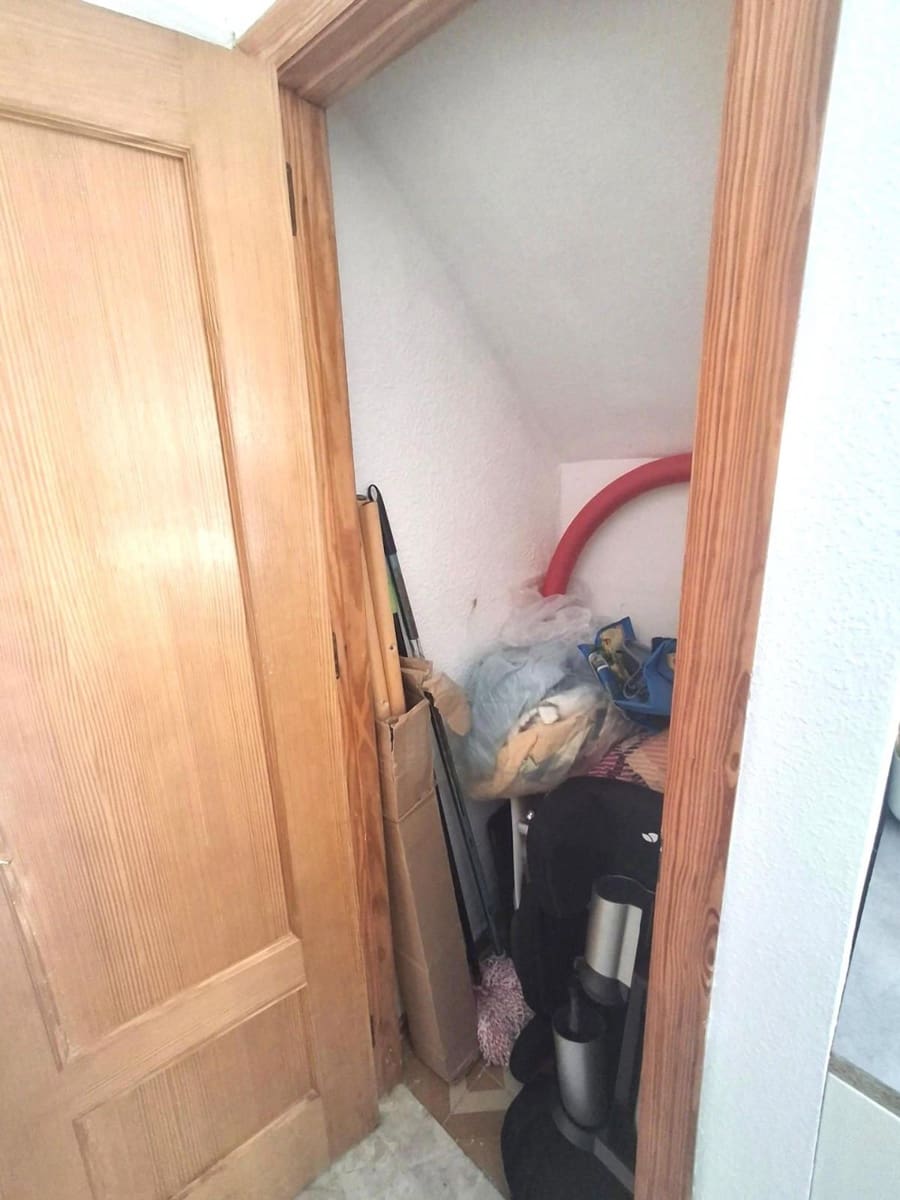 2 soveværelse Lejlighed til salg i El Limonar med swimmingpool - € 129.000 (Ref: 9237584)