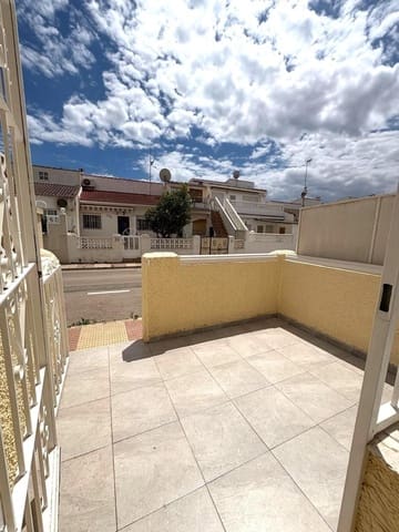 2 soveværelse Lejlighed til salg i El Limonar, Torrevieja med swimmingpool - € 129.000 (Ref: 9237584)