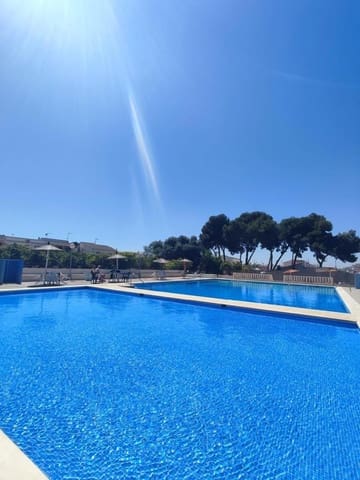 2 soveværelse Lejlighed til salg i El Limonar, Torrevieja med swimmingpool - € 129.000 (Ref: 9237584)