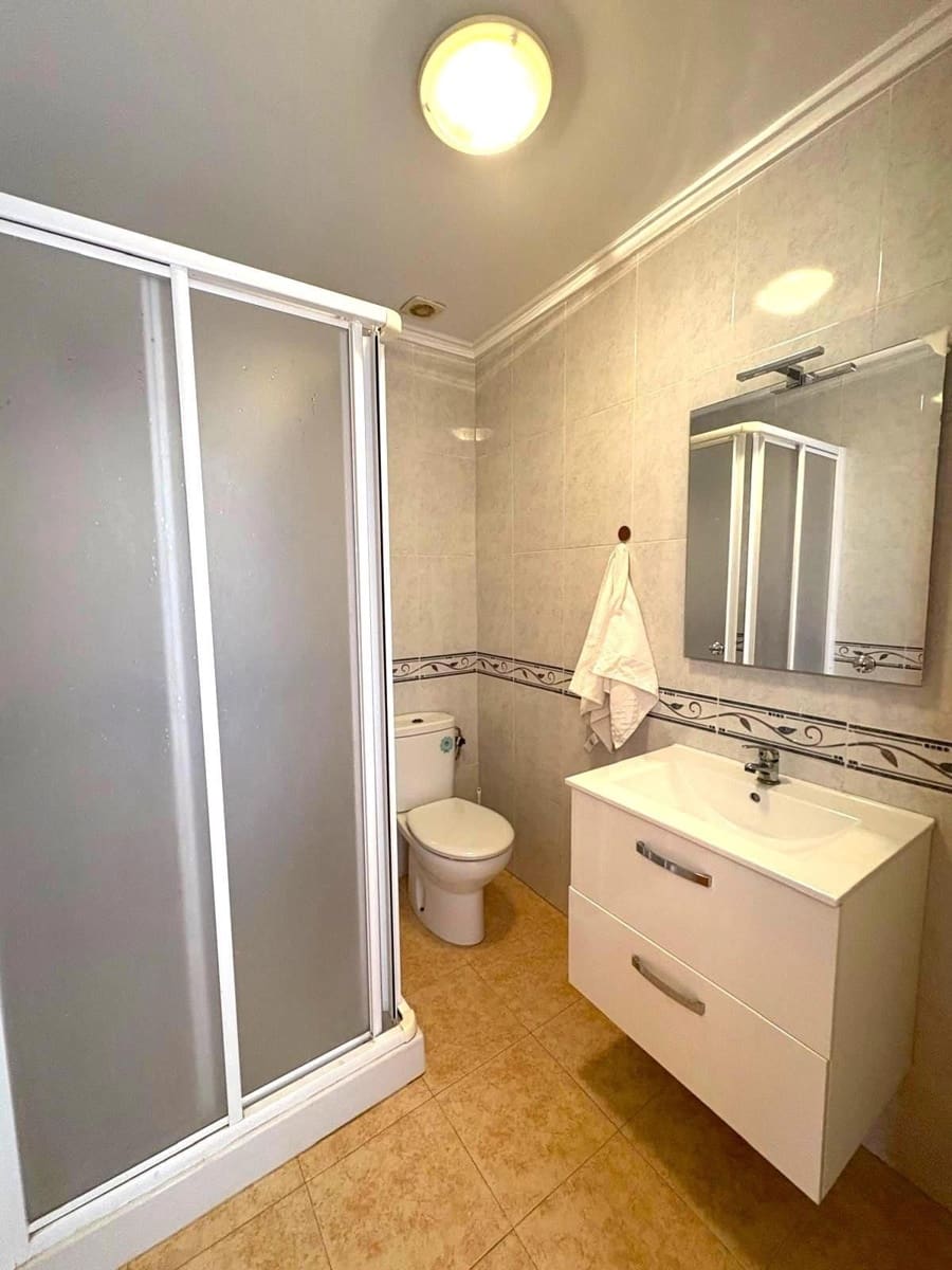 2 soveværelse Lejlighed til salg i El Limonar med swimmingpool - € 129.000 (Ref: 9237584)