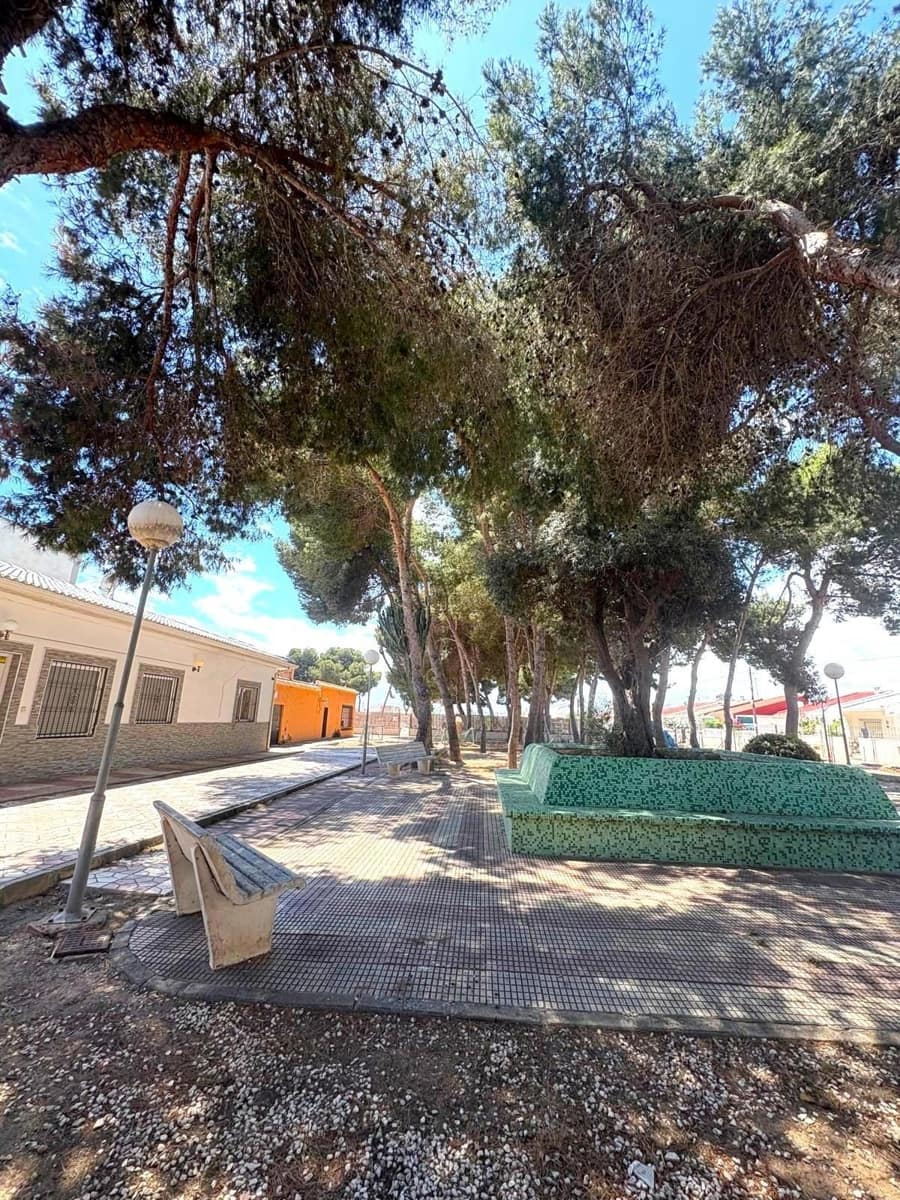 2 soveværelse Lejlighed til salg i El Limonar med swimmingpool - € 129.000 (Ref: 9237584)