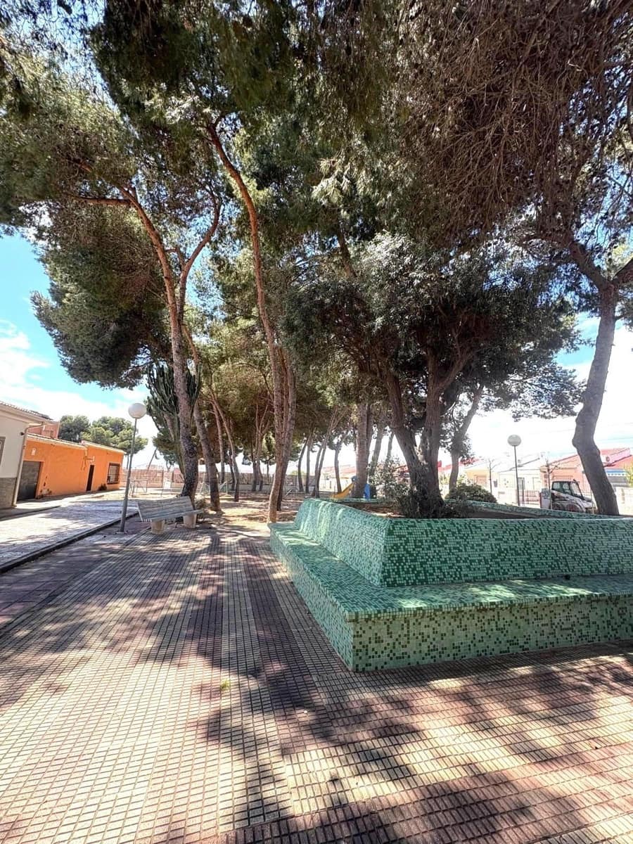 2 soveværelse Lejlighed til salg i El Limonar med swimmingpool - € 129.000 (Ref: 9237584)