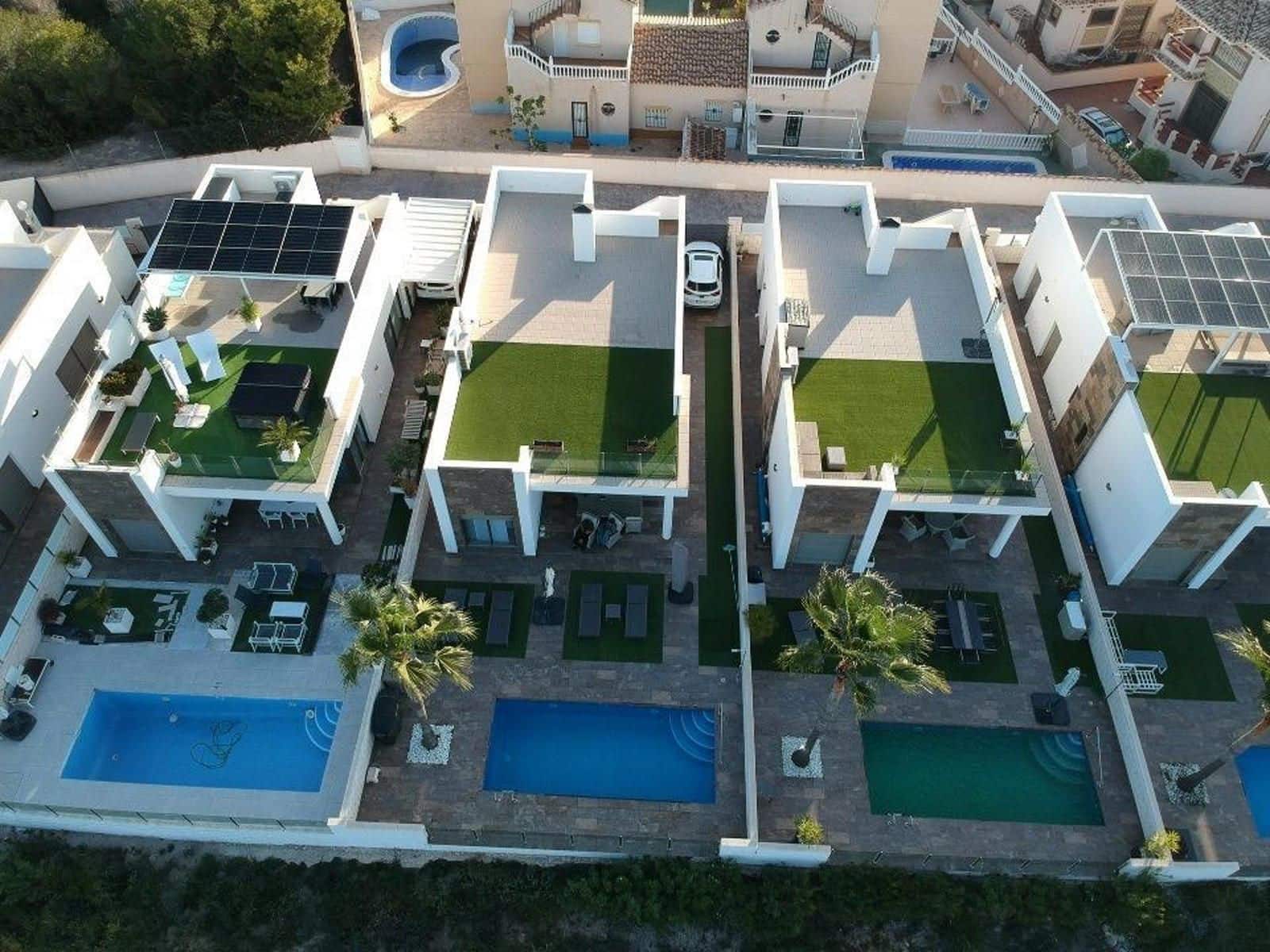 3 slaapkamer Villa te koop in Orihuela Costa met zwembad - € 479.000 (Ref: 9237586)