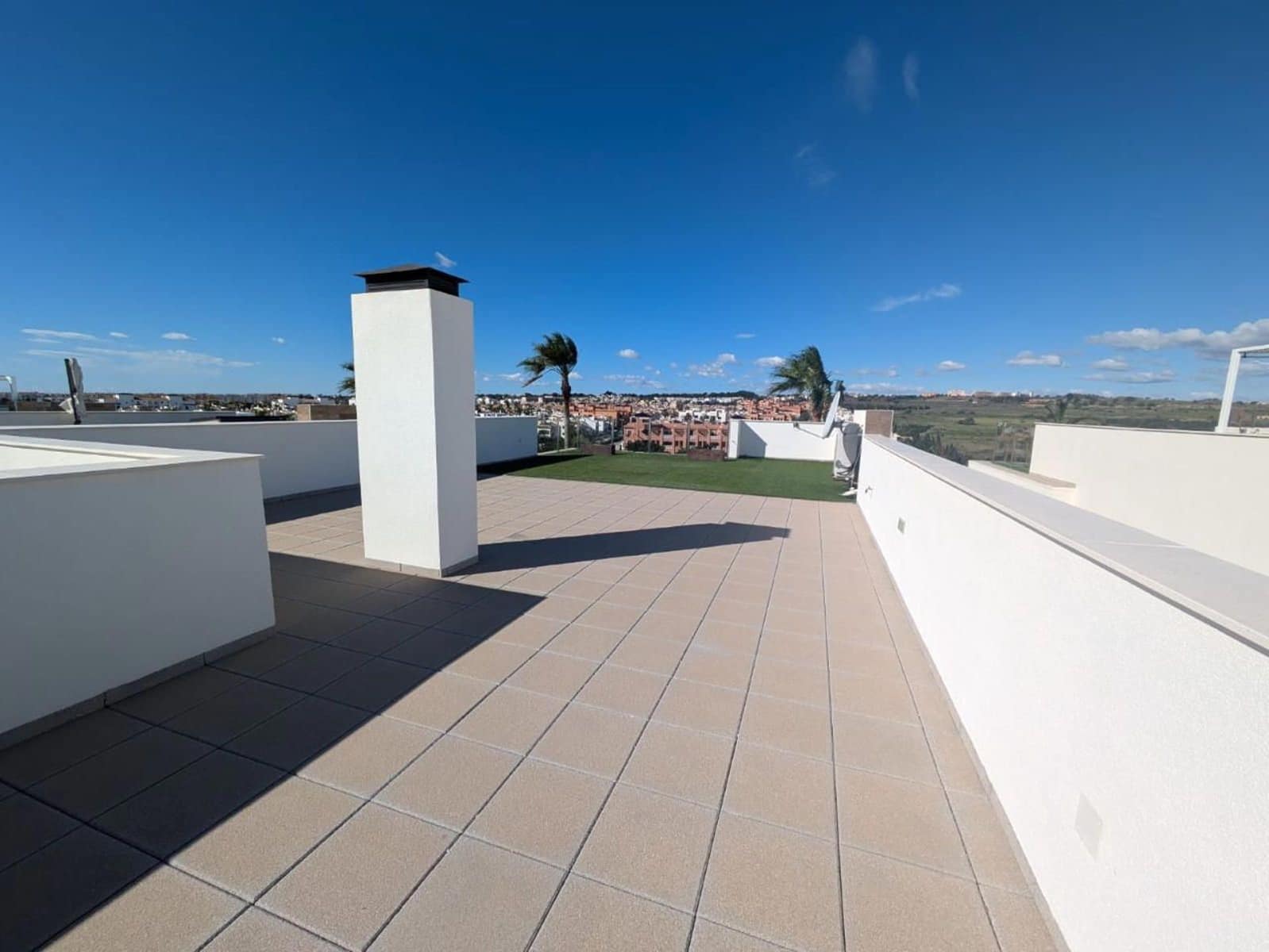 3 slaapkamer Villa te koop in Orihuela Costa met zwembad - € 479.000 (Ref: 9237586)