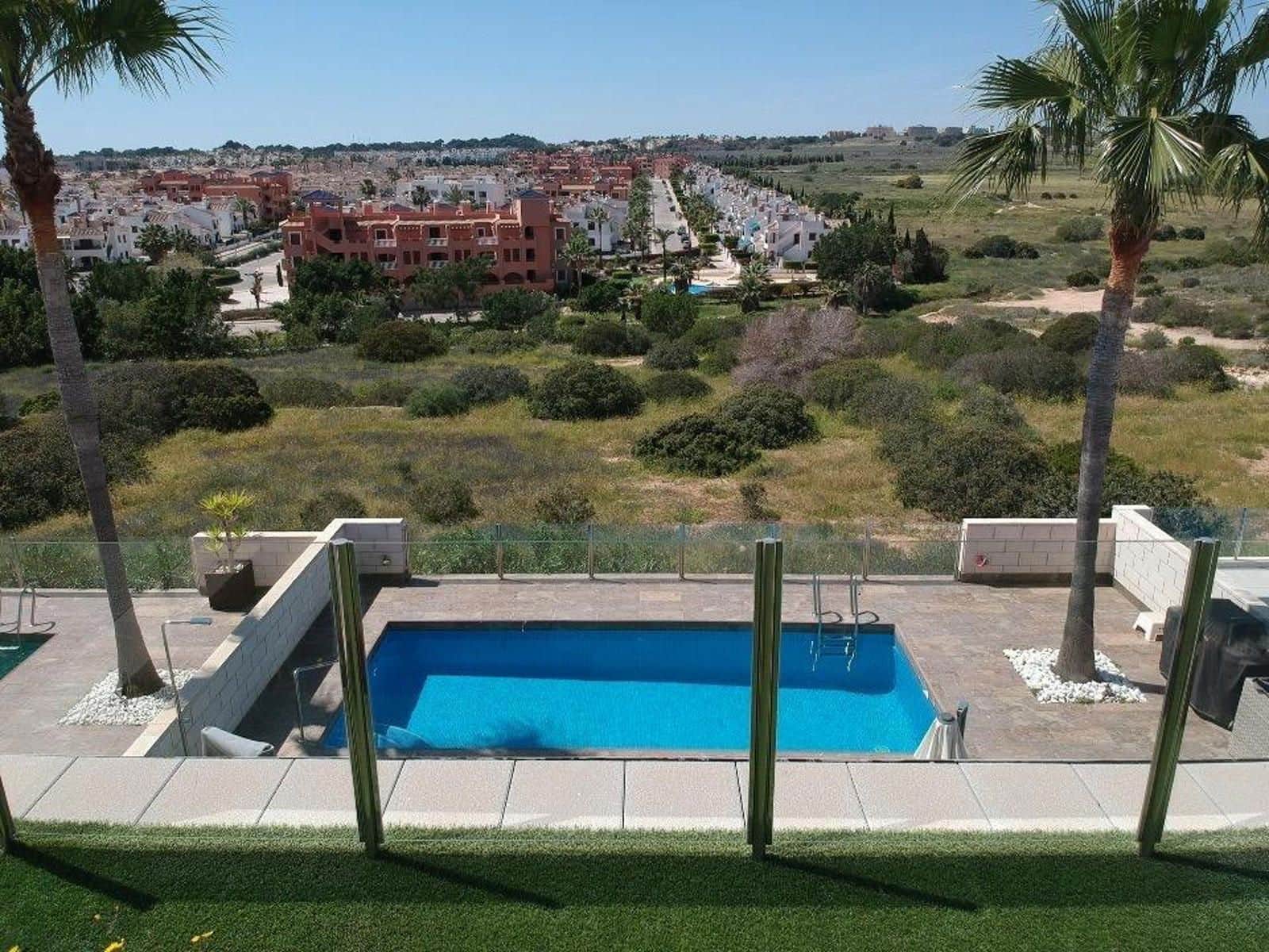 3 slaapkamer Villa te koop in Orihuela Costa met zwembad - € 479.000 (Ref: 9237586)