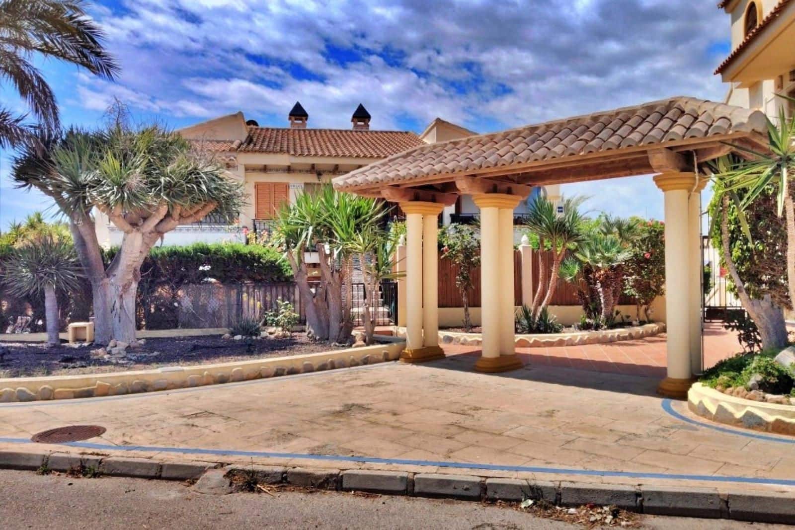 2 soverom Villa til salgs i Torrevieja med svømmebasseng - € 164 000 (Ref: 9237588)