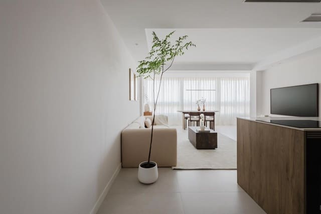 3 bedroom Flat for sale in Playa del Acequión, Torrevieja with pool - € 399,000 (Ref: 9237589)