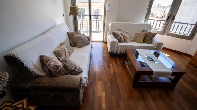 3 bedroom Penthouse for sale in Zona Pueblo, Guardamar del Segura with garage - € 410,000 (Ref: 9237590)