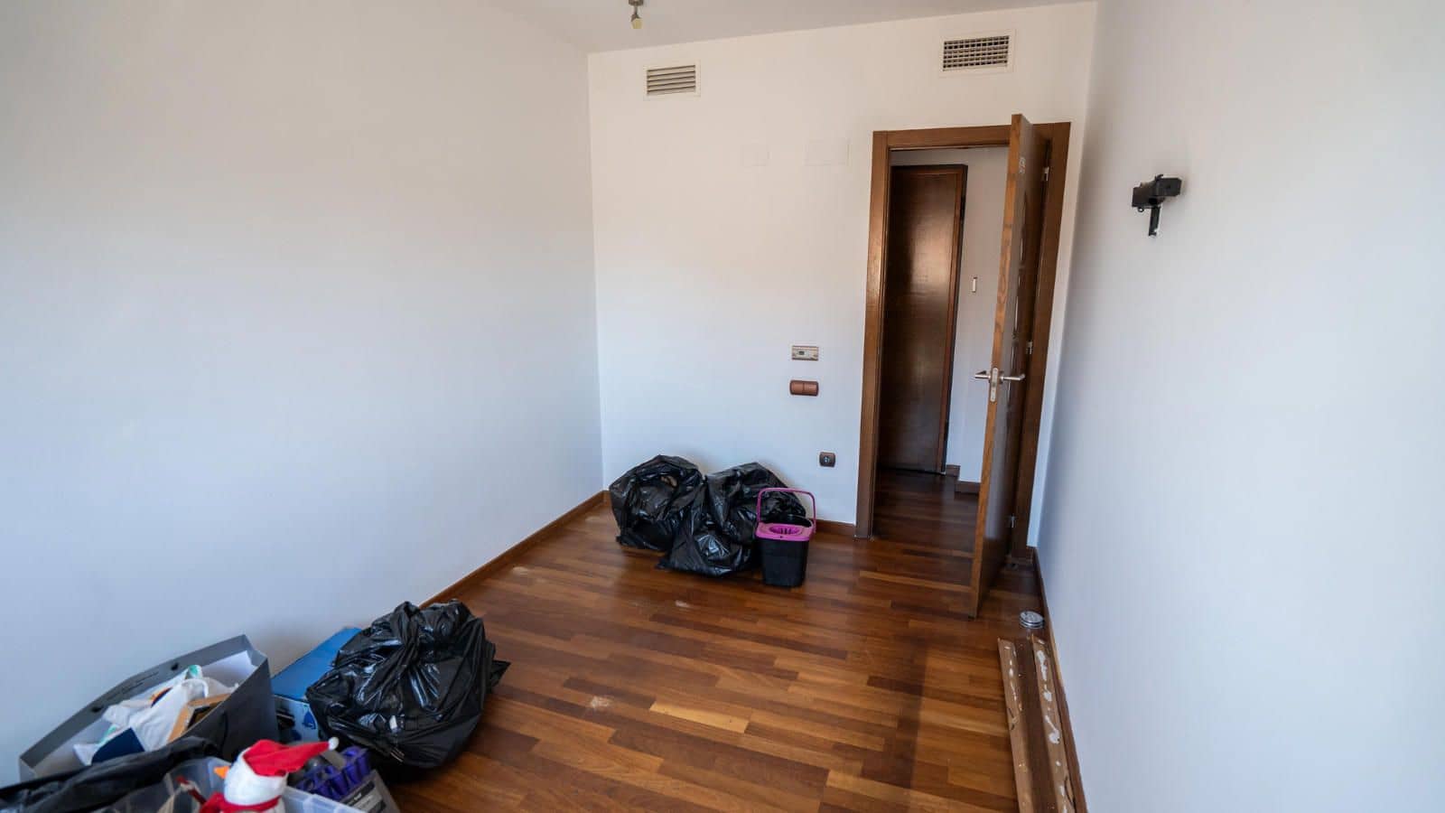 3 bedroom Penthouse for sale in Guardamar del Segura with garage - € 410,000 (Ref: 9237590)