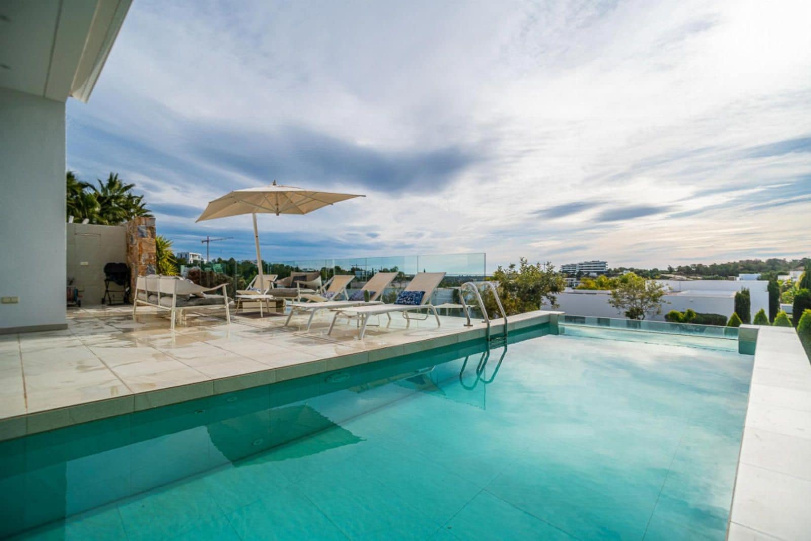 4 chambre Villa/Maison à vendre à Dehesa de Campoamor avec piscine garage - 950 000 € (Ref: 9237593)