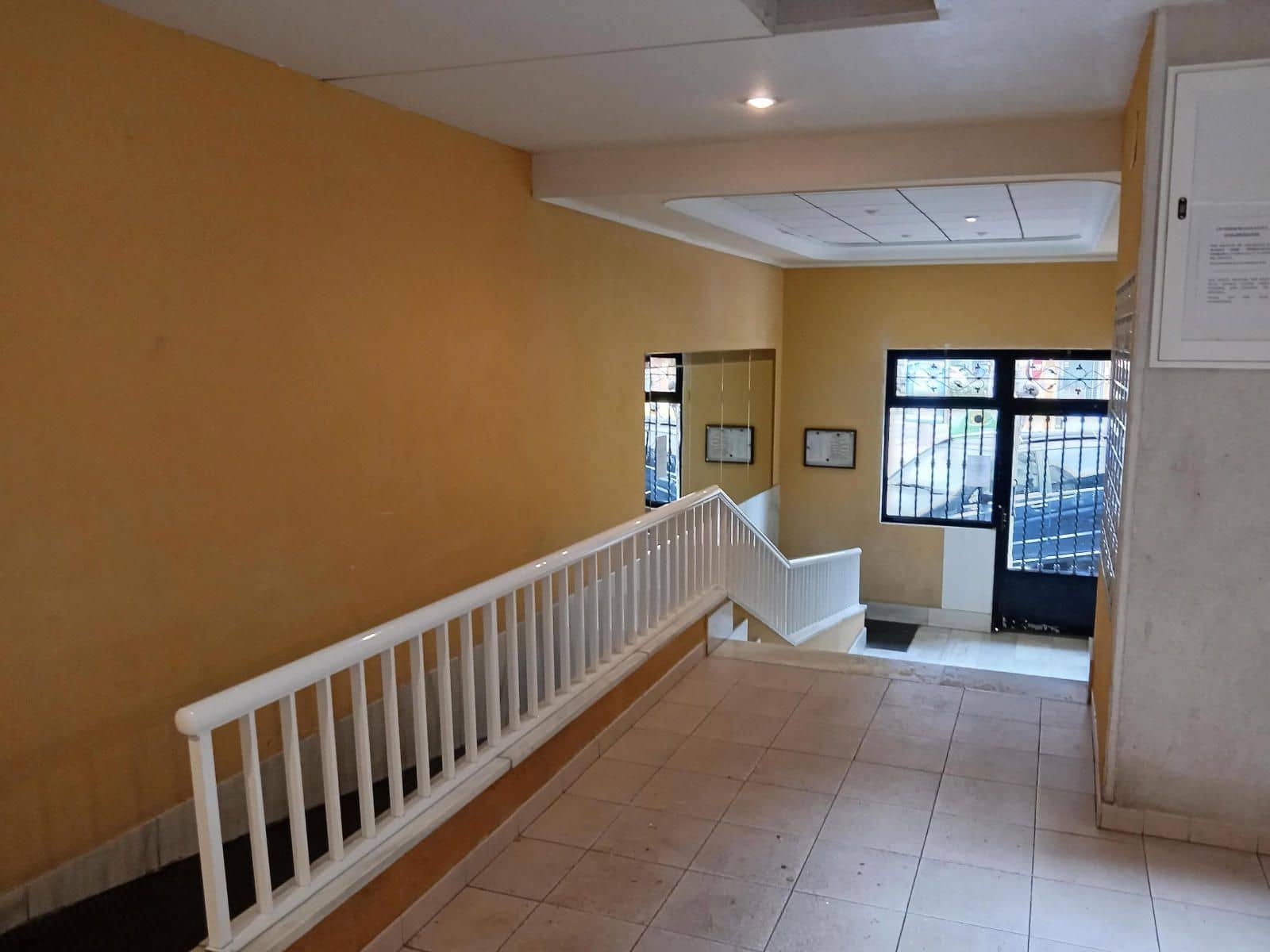 2 soveværelse Lejlighed til salg i Torrevieja med swimmingpool garage - € 129.900 (Ref: 9237597)