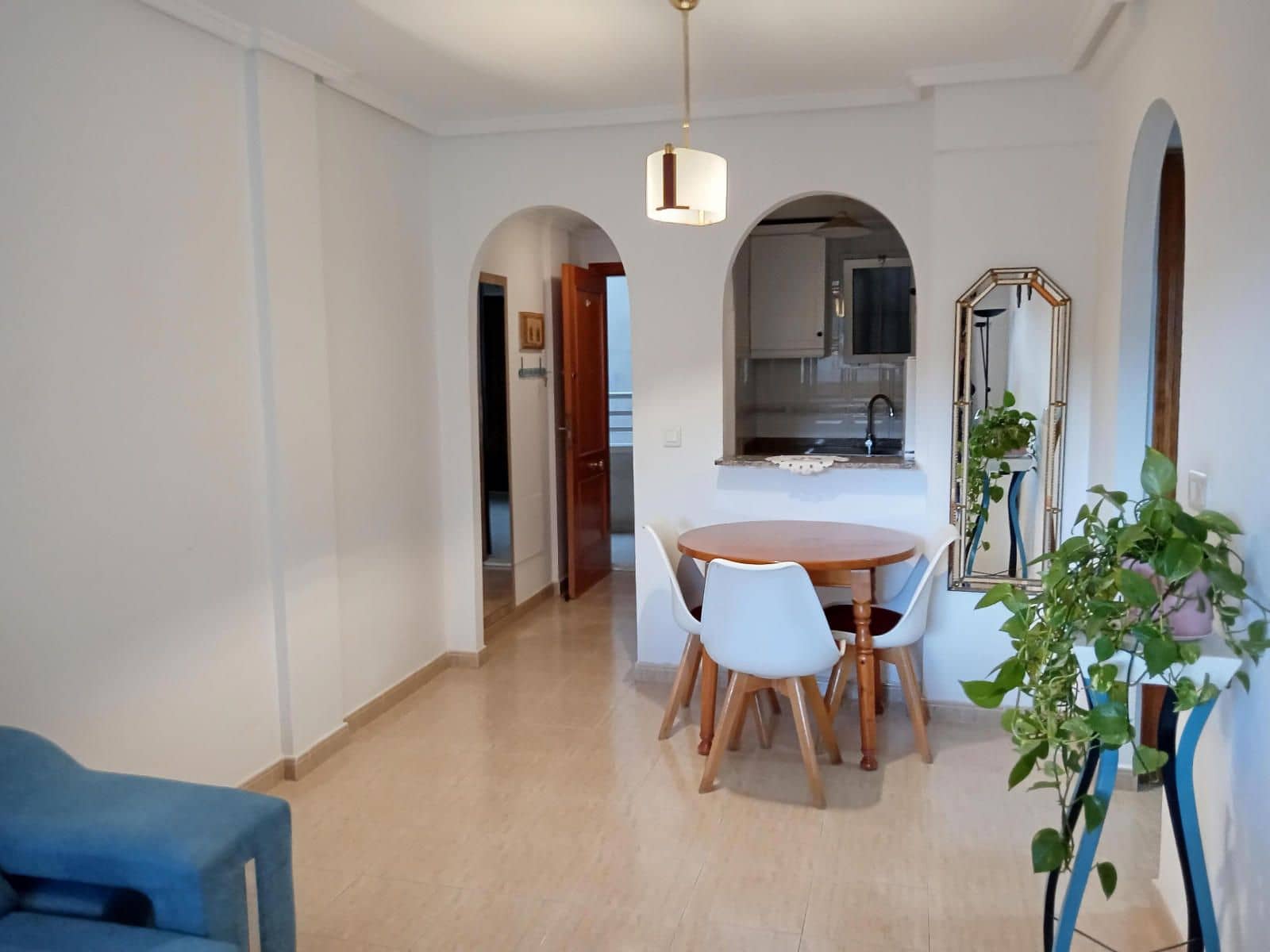 2 soveværelse Lejlighed til salg i Torrevieja med swimmingpool garage - € 129.900 (Ref: 9237597)