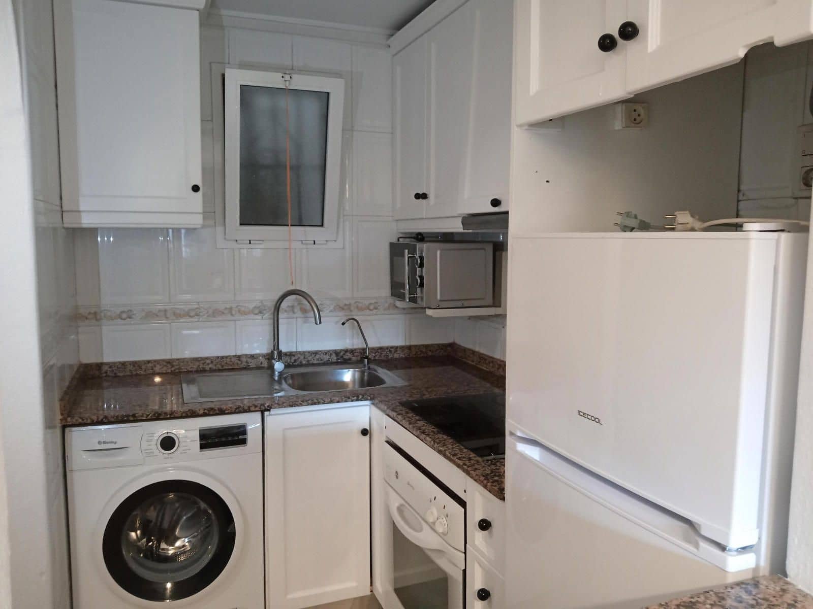 2 soveværelse Lejlighed til salg i Torrevieja med swimmingpool garage - € 129.900 (Ref: 9237597)