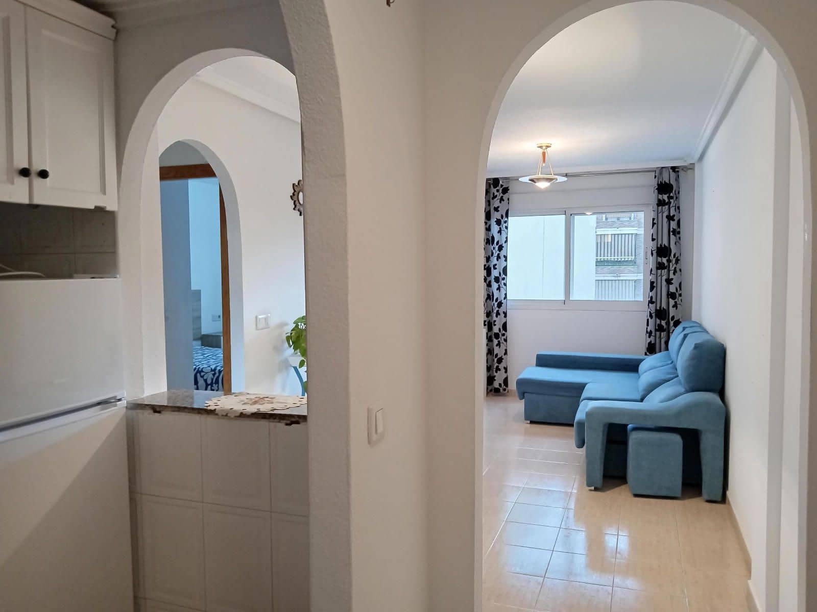 2 soveværelse Lejlighed til salg i Torrevieja med swimmingpool garage - € 129.900 (Ref: 9237597)