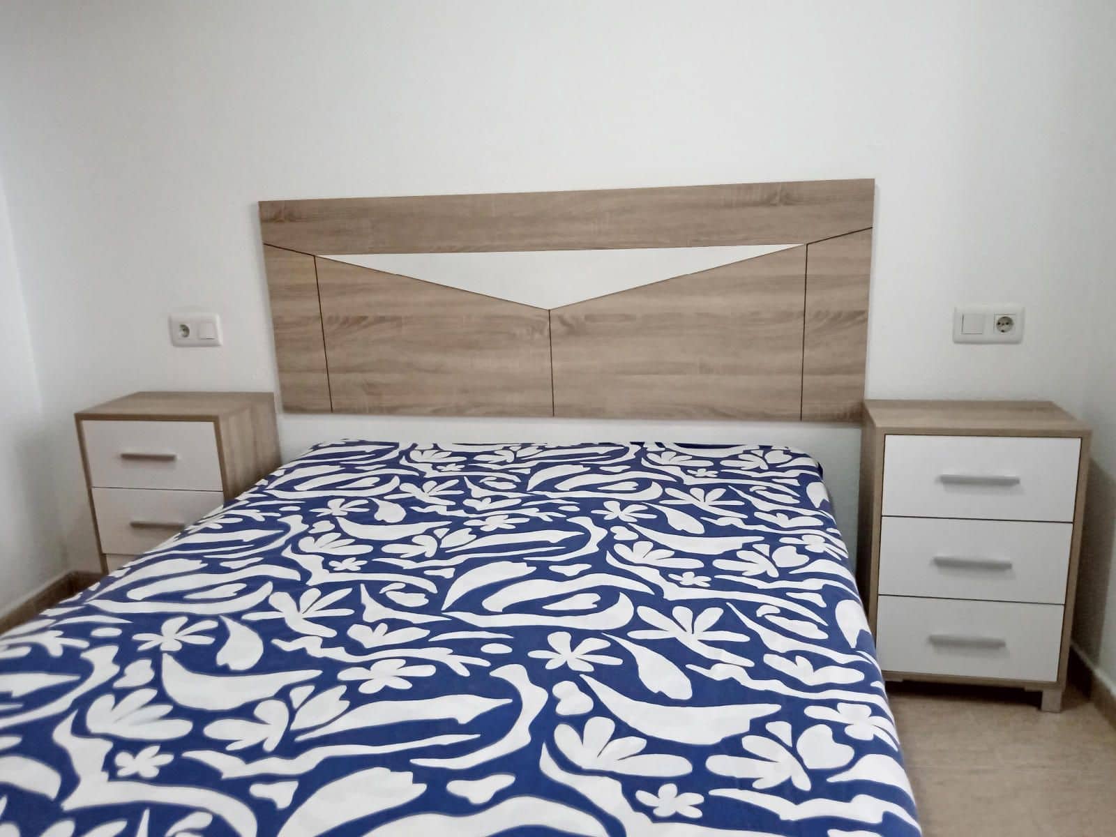 2 soveværelse Lejlighed til salg i Torrevieja med swimmingpool garage - € 129.900 (Ref: 9237597)