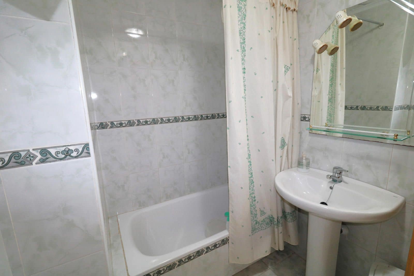 3 Zimmer Wohnung zu verkaufen in Torrevieja - 129.000 € (Ref: 9237599)