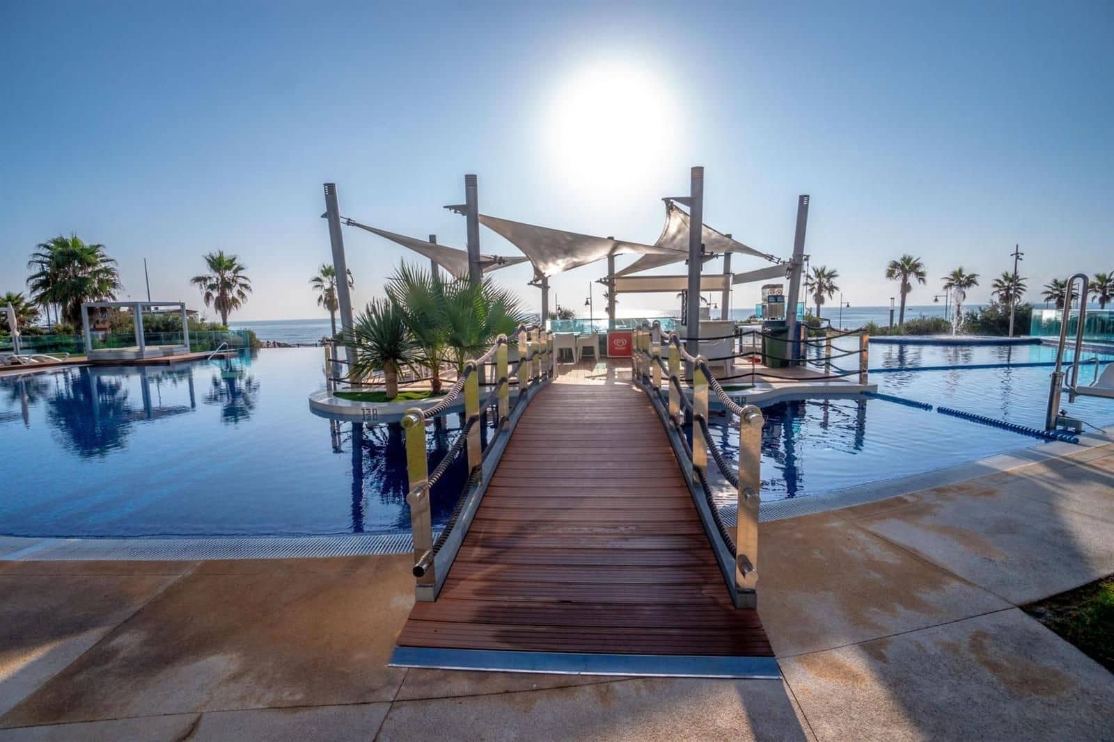 3 bedroom Flat for sale in Punta Prima with pool garage - € 590,000 (Ref: 9237608)