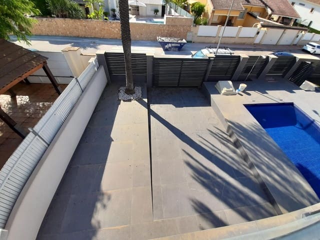 4 chambre Villa/Maison à vendre à Dehesa de Campoamor, Orihuela avec piscine - 1 100 000 € (Ref: 9237614)