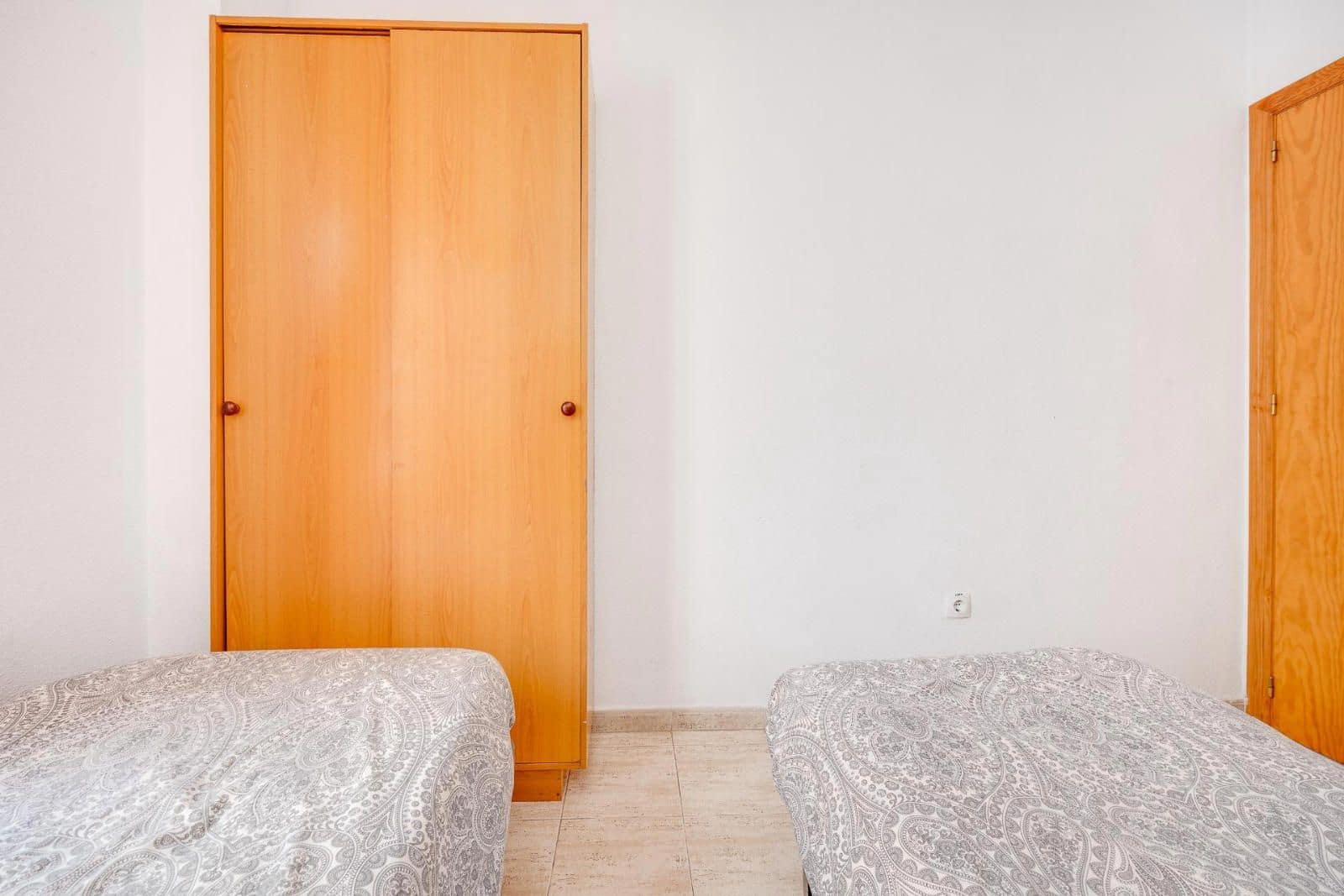 2 Zimmer Wohnung zu verkaufen in Torrevieja mit Pool Garage - 145.000 € (Ref: 9237617)