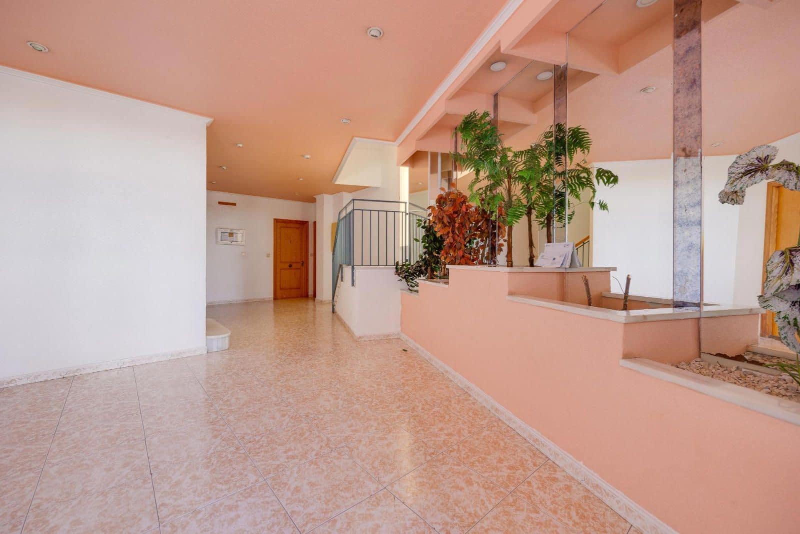 2 Zimmer Wohnung zu verkaufen in Torrevieja mit Pool Garage - 145.000 € (Ref: 9237617)