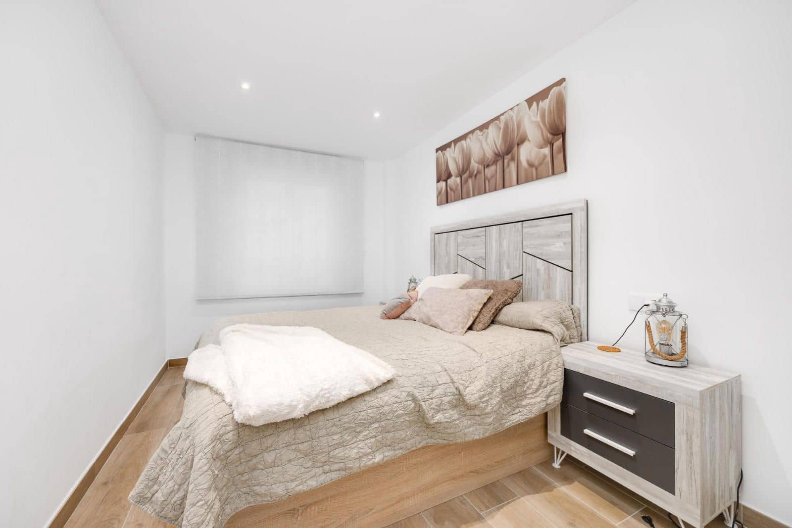 Piso de 3 habitaciones en Torrevieja en venta con piscina - 295.000 € (Ref: 9237619)