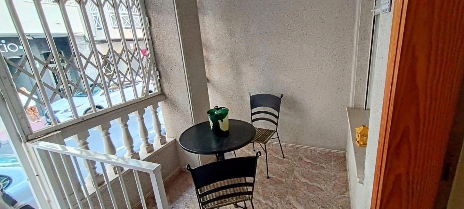 3 makuuhuone Asunto myytävänä paikassa Torrevieja - 143 000 € (Ref: 9237621)