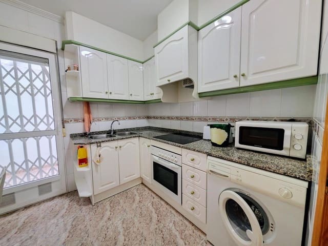 3 makuuhuone Asunto myytävänä paikassa Las Piscinas Naturales, Torrevieja - 143 000 € (Ref: 9237621)