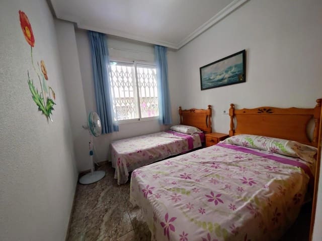 3 makuuhuone Asunto myytävänä paikassa Las Piscinas Naturales, Torrevieja - 143 000 € (Ref: 9237621)