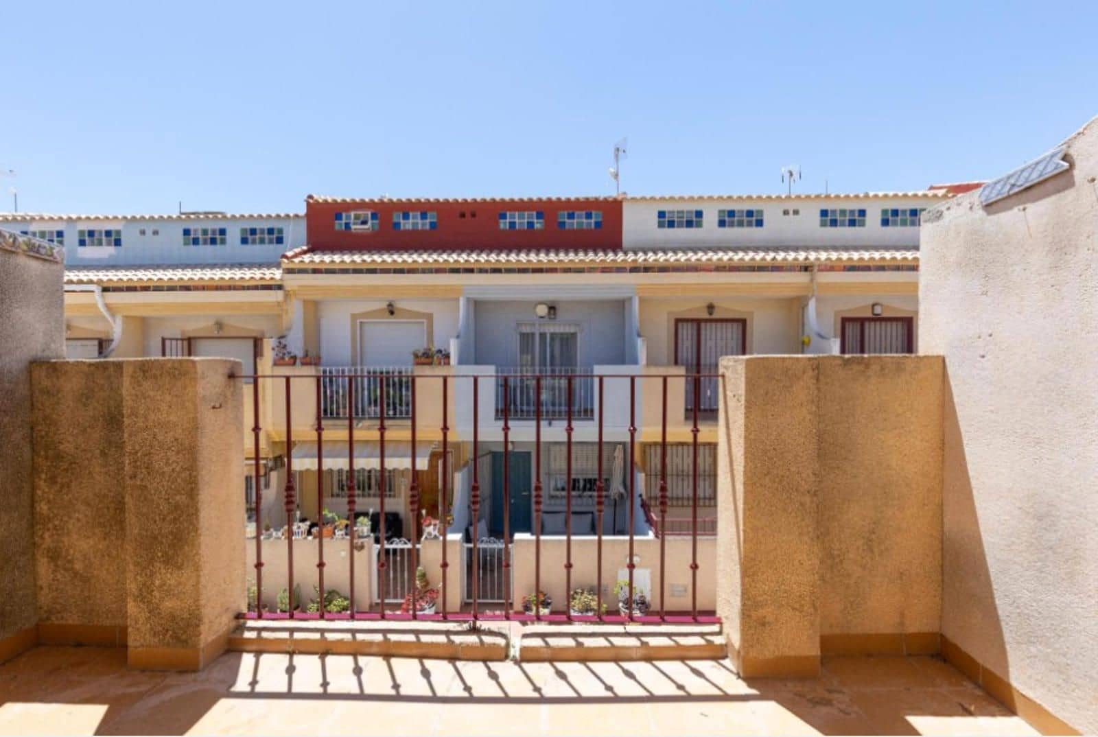 3 sovrum Hus till salu i Playa Flamenca med pool - 154 900 € (Ref: 9237623)