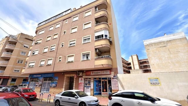2 chambre Appartement à vendre à Las Piscinas Naturales, Torrevieja - 143 900 € (Ref: 9237629)