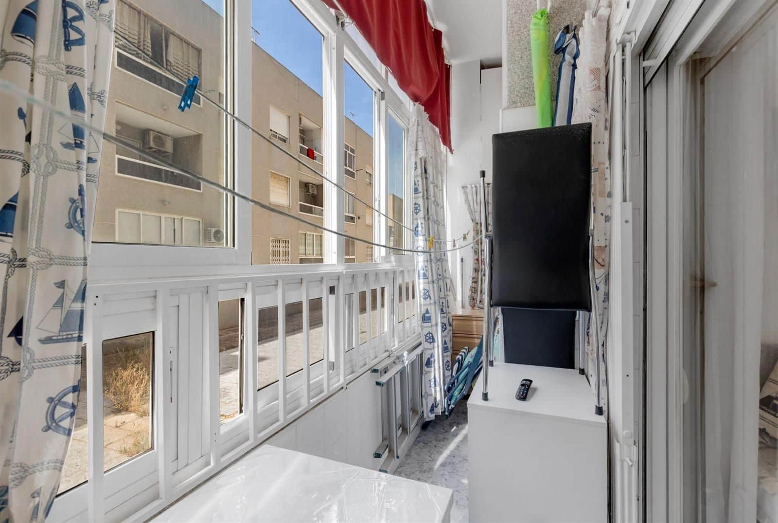 2 chambre Appartement à vendre à Torrevieja - 122 260 € (Ref: 9237632)