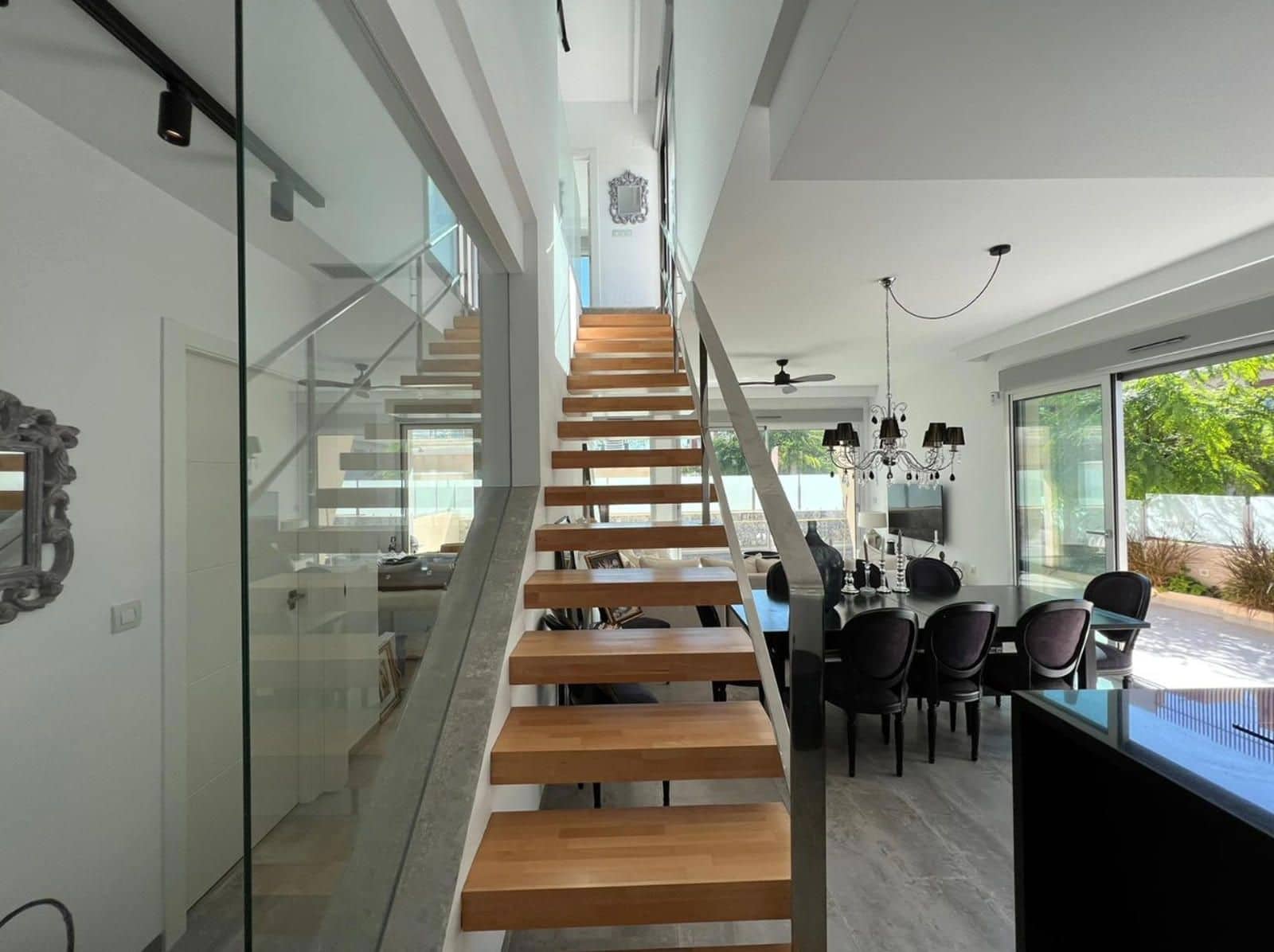 3 slaapkamer Villa te koop in Pilar de la Horadada met zwembad - € 535.000 (Ref: 9237633)