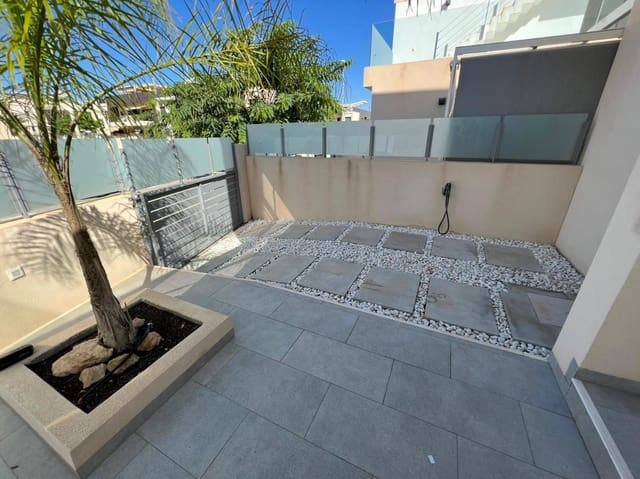 3 chambre Villa/Maison à vendre à Mil Palmeras, Pilar de la Horadada avec piscine - 535 000 € (Ref: 9237633)